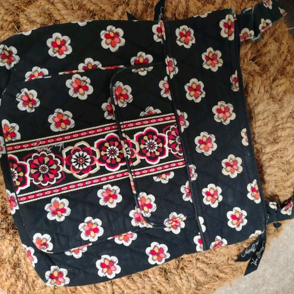 Vera Bradley classic crossbody bag - Picture 1 of 5